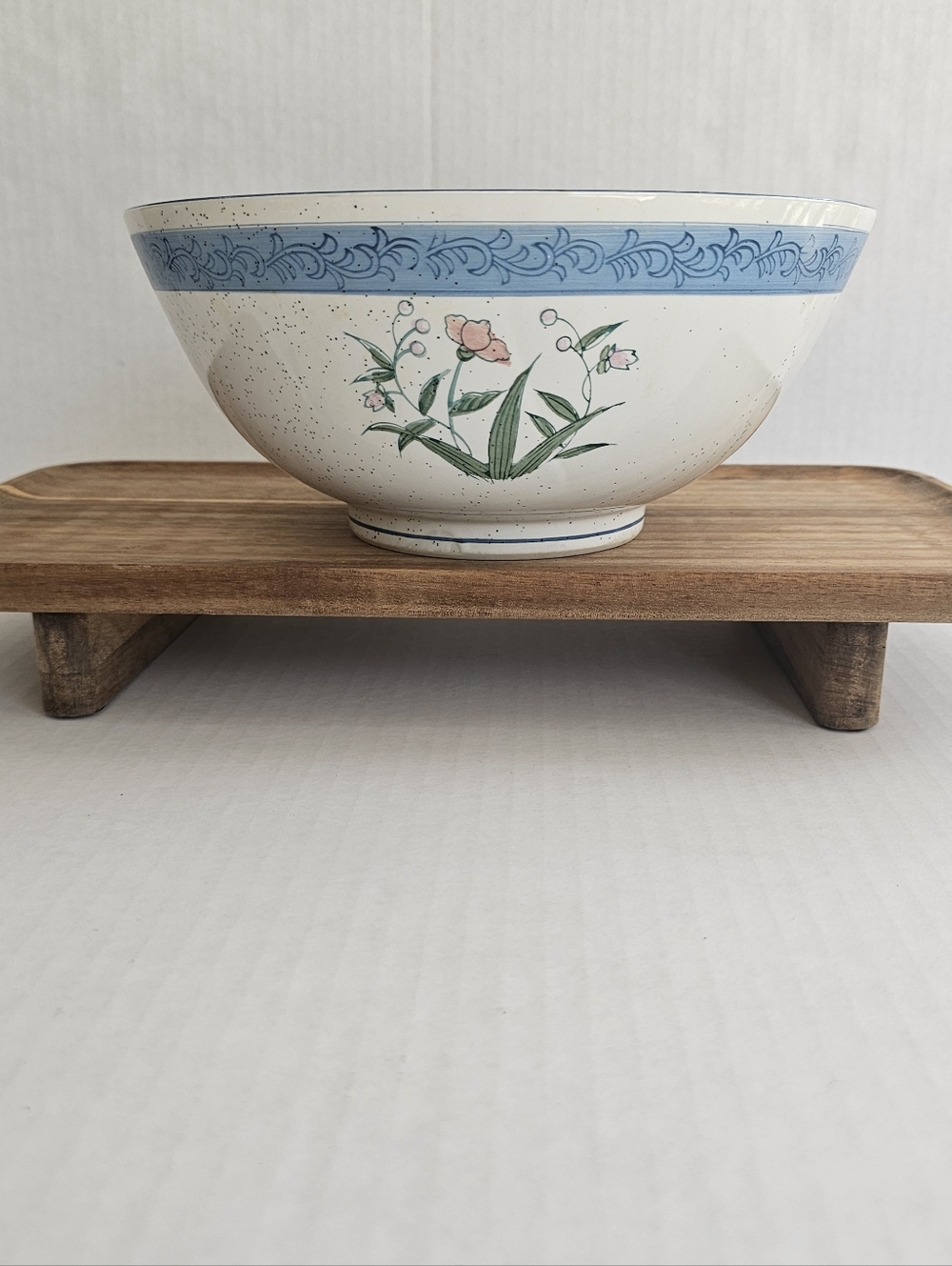 Vintage Andrea By Sadek Fleurs De Chantilly Bowl Floral Speckled Hand Painted